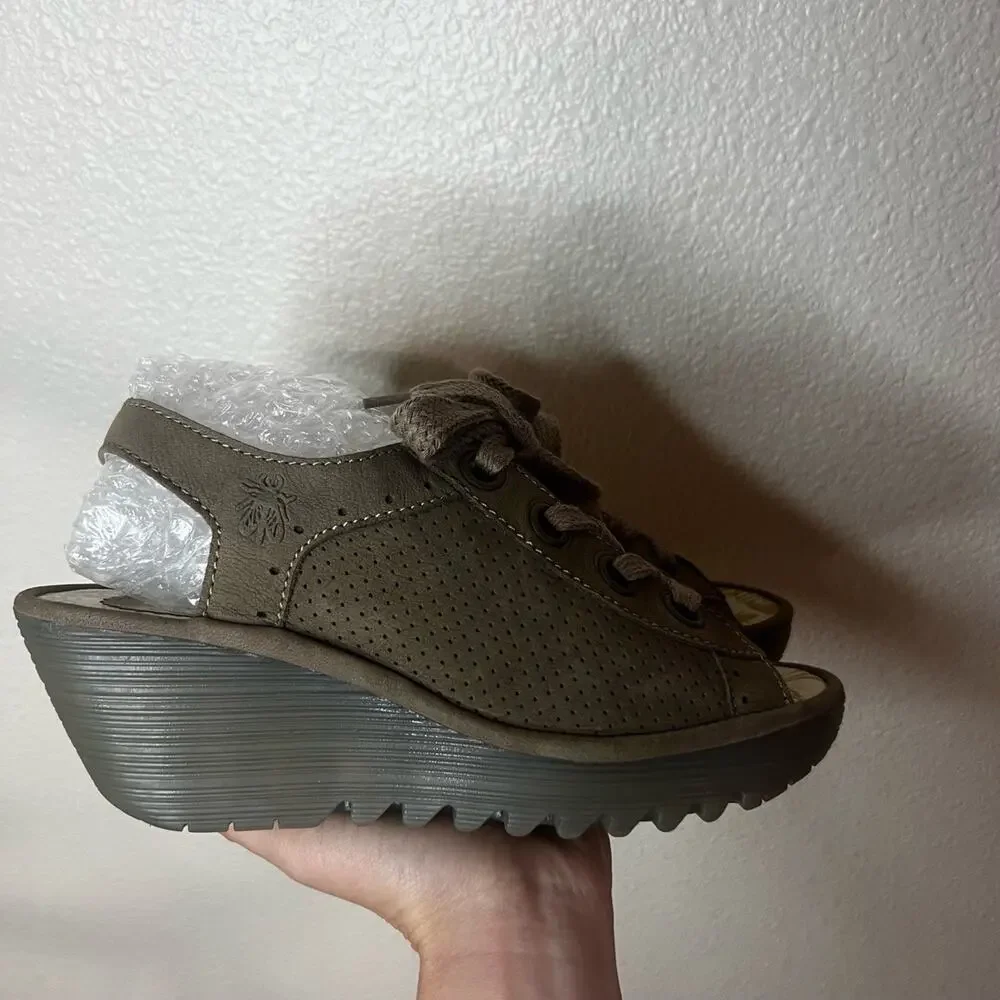 Fly London Yuta Wedge Sandals Taupe Perforated Lace-Up Open Toe 40 / US 9.5-10